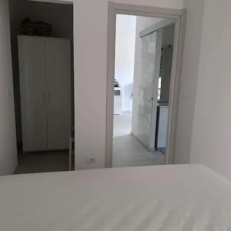 House Pascoli 25 * Loano