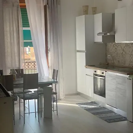 House Pascoli 25 Apartment Loano
